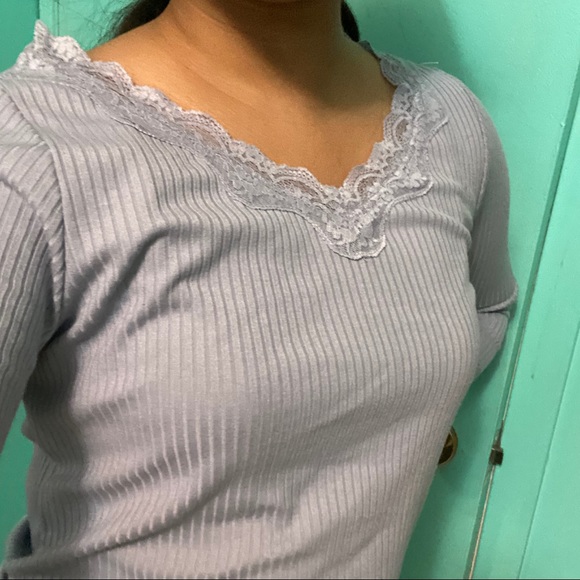 periwinkle lace long sleeve top - Picture 1 of 3